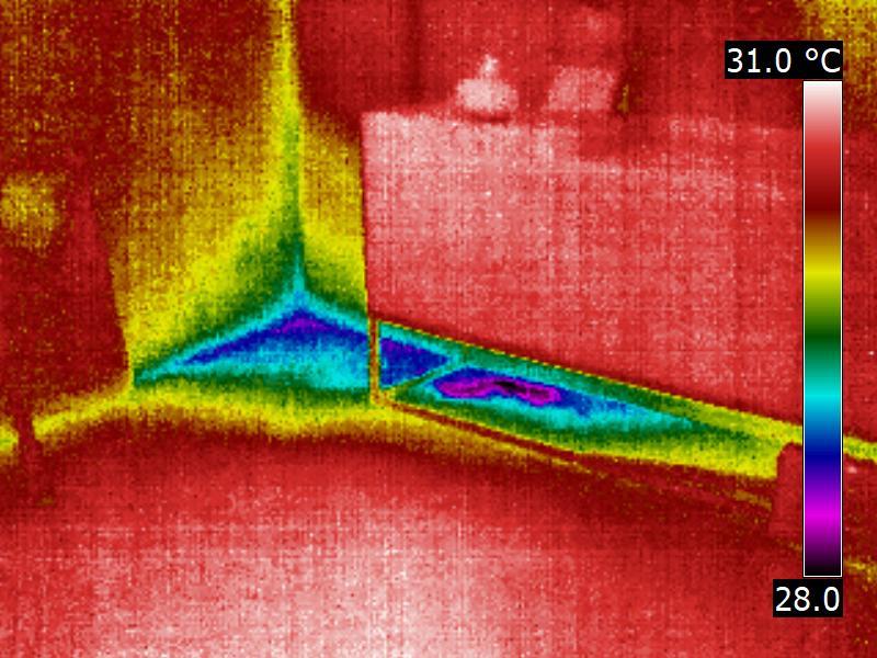 Détection des problèmes d'humidité thermographie